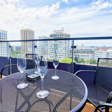 Mills - Free Parking - Balcony With City View - Close To Nivy Mall Bratislava Buitenkant foto