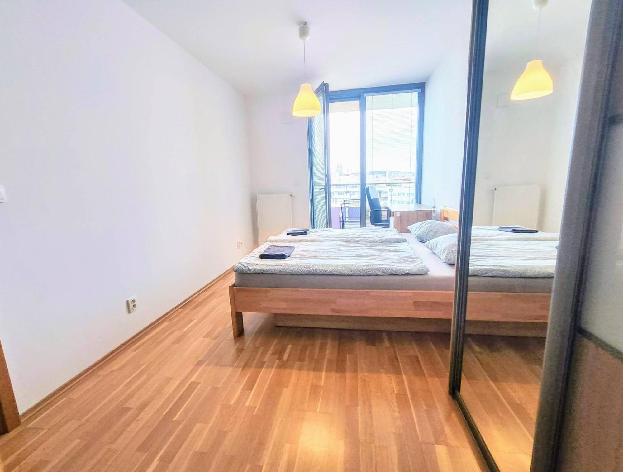 Mills - Free Parking - Balcony With City View - Close To Nivy Mall Bratislava Buitenkant foto